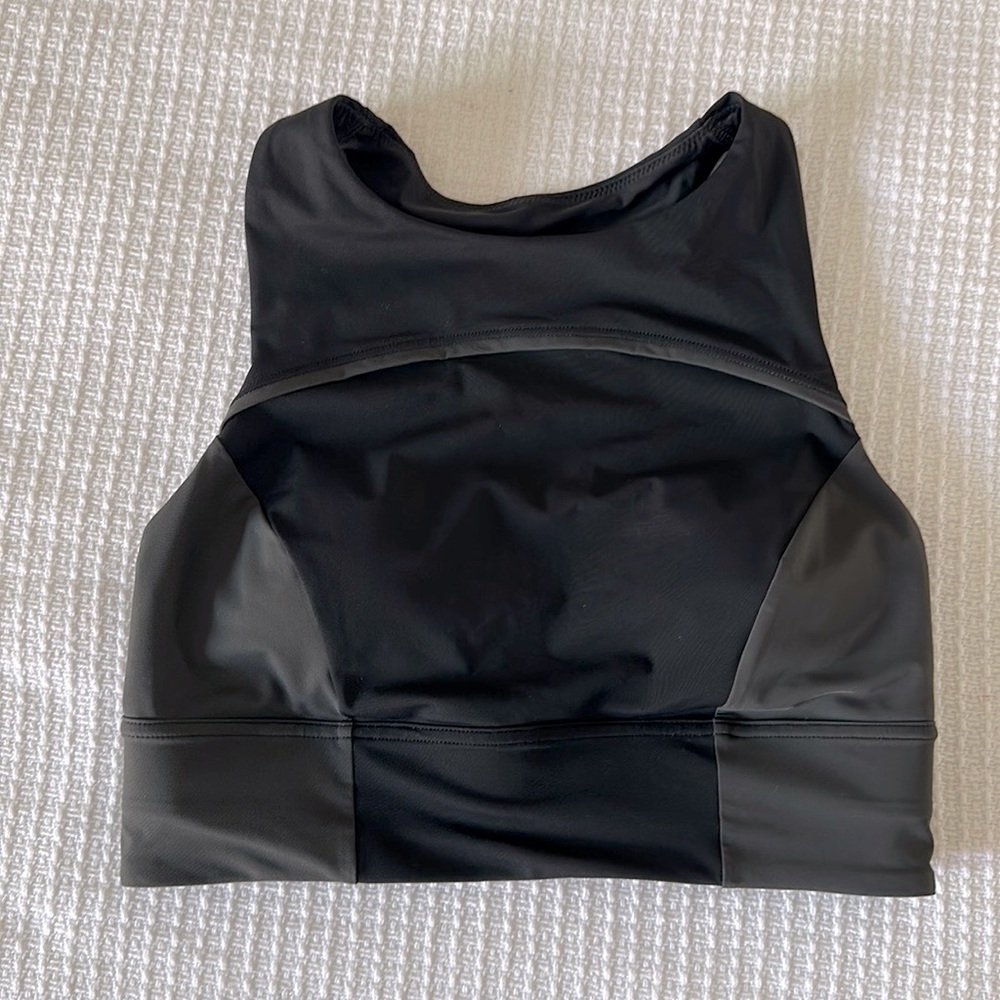 Lululemon Hike to swim bra